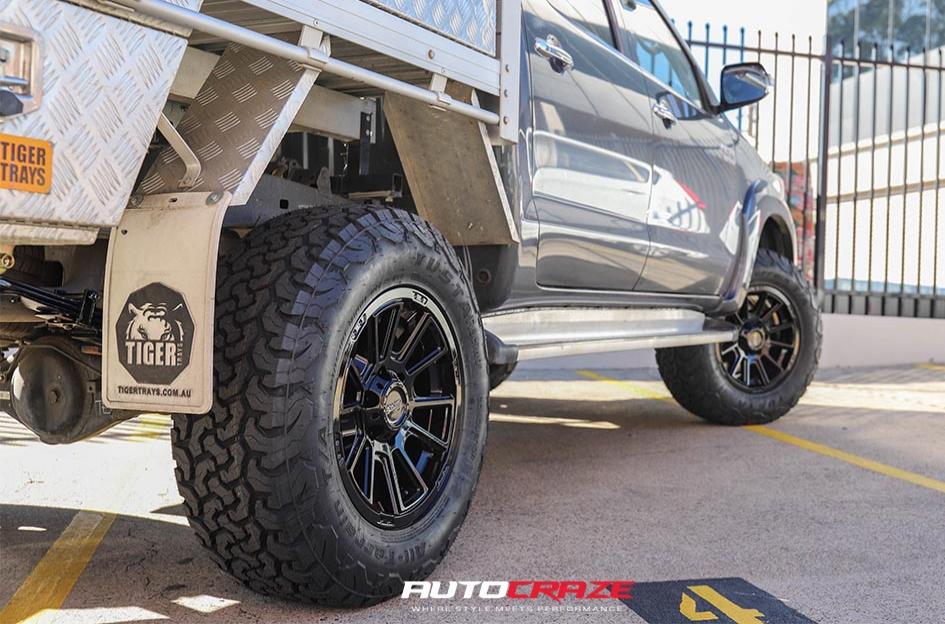 TOYOTA HILUX N70 4WD AR933 INTAKE GLOSS BLACK MACHINED